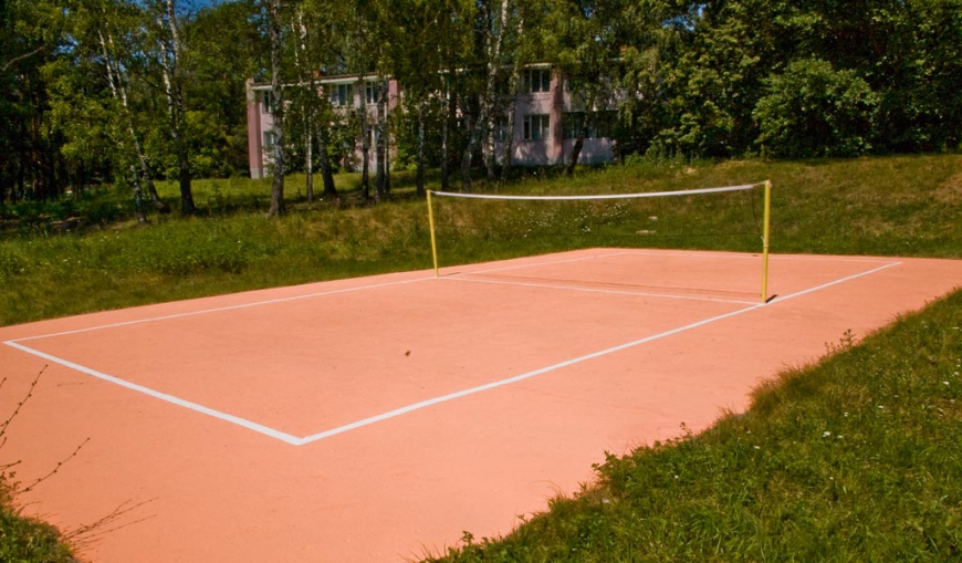 Теннисная площадка.jpg